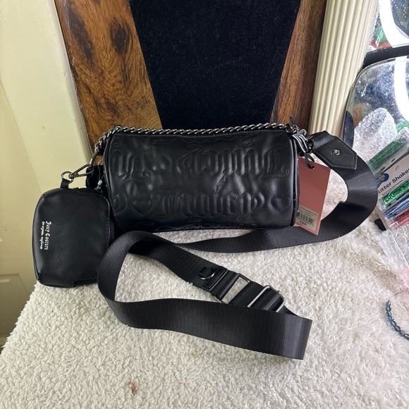 Juicy Couture set 2 Black Quilted Barrel Crossbody Bag/ID Card Wallet $80 NWT - Picture 4 of 10